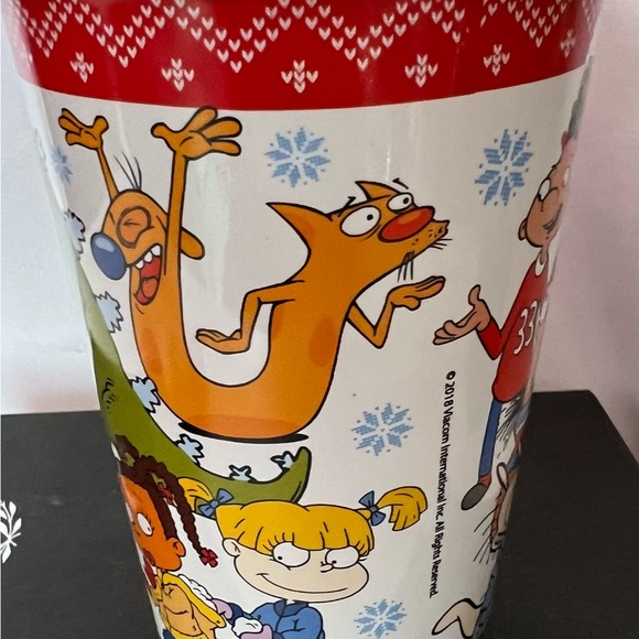 NEW Nickelodeon Cartoon Characters travel Coffee MUG with lid Cup  pair of socks - Picture 7 of 11